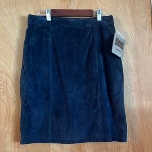 Vintage  Global Identity Blue Suede Leather Lined Skirt Size 11/12, NWT